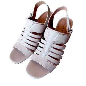 Adrienne Vittadini open toe shoes